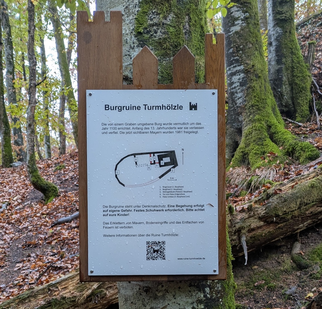 Erklärtafel im Wald